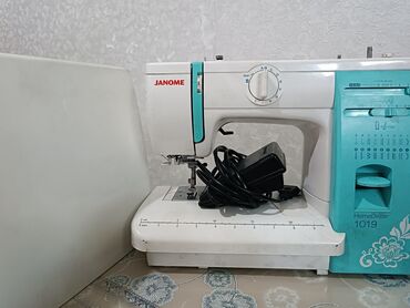 швейная машинка для кожа: Тигүүчү машина Janome, Электромеханикалык, Автомат