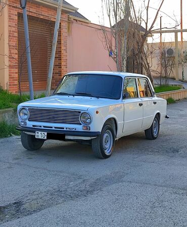 VAZ (LADA): VAZ (LADA) 2111: 1.3 l | 1980 il 15000 km Sedan