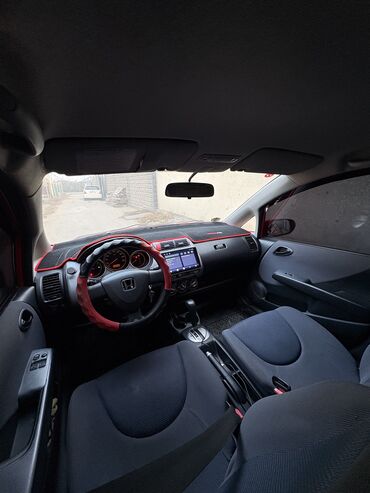 Honda: Honda Jazz: 2004 г., 1.4 л, Автомат, Бензин, Хэтчбэк — 10