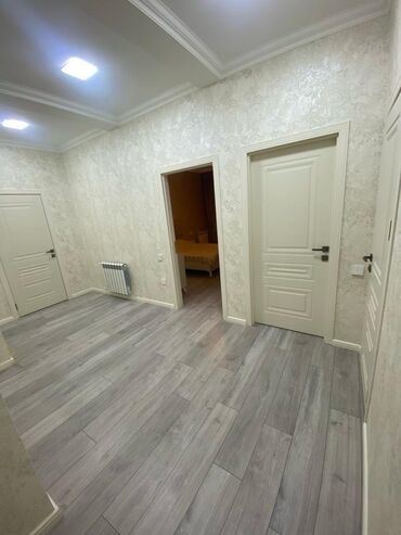 Uzunmüddətli kirayə mənzillər: 1 100AZN 13 / 27 İcarəyə verilir 2 otaqlı yeni tikili 105 m², 8 Noyabr