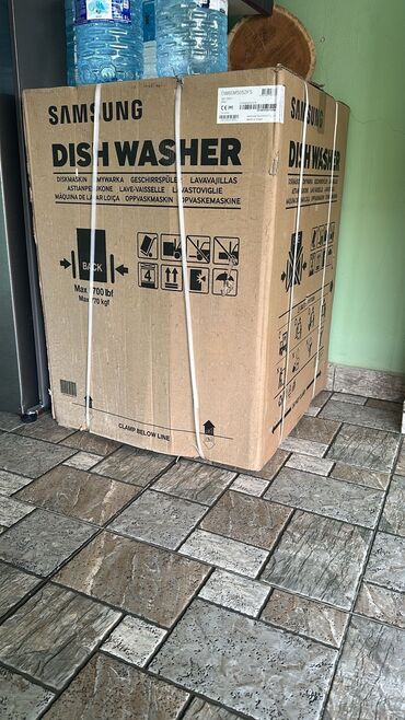 İçki texnikası: Qabyuyan maşın Samsung, Tam qabaritli (60 sm.), Ayrıca dayanan, Yeni