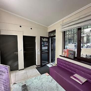 Продажа салонов красоты и кабинетов: Коммерческое помещение площадью 70.5 м² на первом этаже, расположенное — 2