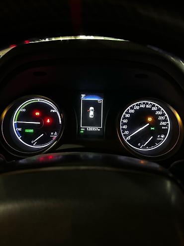 Toyota: Toyota Camry: 2020 г., 2.5 л, Автомат, Гибрид, Седан — 8