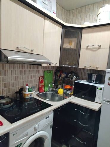 Uzunmüddətli kirayə mənzillər: Xətai Rayonu Ramiz Quliyev küç Neyrocərrahiyyə Xəstəxansı 2 otaq — 7