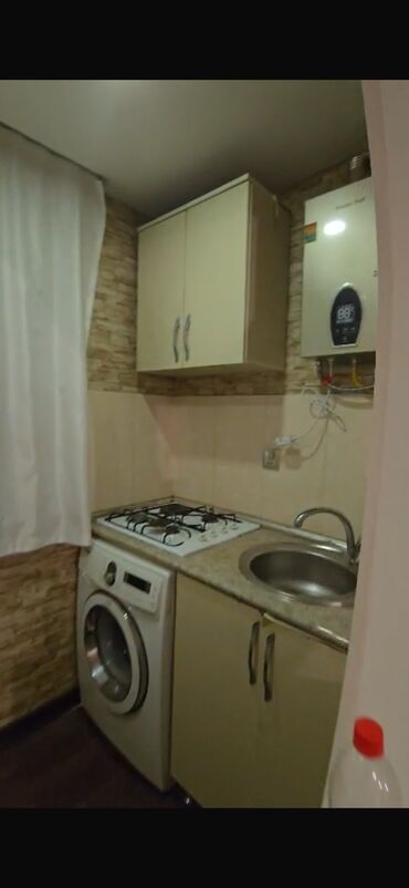Продажа квартир: Kiraye verilir! Gence weheri poselkada 25 nomreli mektebin yani 39