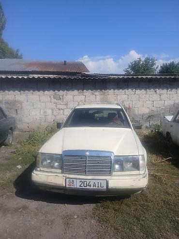 бак 124 мерс: Mercedes-Benz E-Class: 1990 г., 2.3 л, Кол менен иштөөчү, Бензин, Универсал — 1