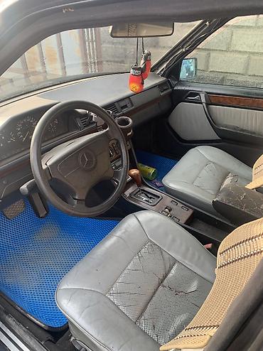w12: Mercedes-Benz E-Class: 1994 г., 3.2 л, Автомат, Бензин, Седан — 3