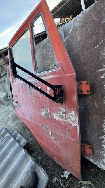 подлокотник на ниву: Дверь Передняя левая