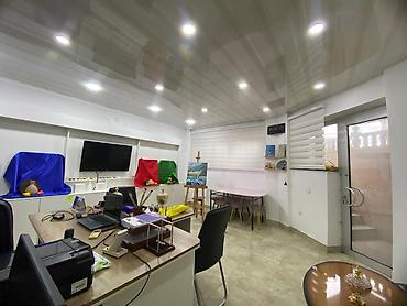 Kommersiya daşınmaz əmlakının satışı: Təcili satılır!!! Şəhərin mərkəzində 8 Noyabr metrosuna piyada 6-7 — 1