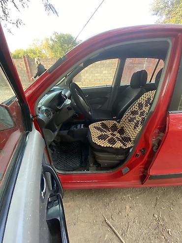 Унаа сатуу: Hyundai Atos: 2003 г., 1.1 л, Кол менен иштөөчү, Бензин — 4