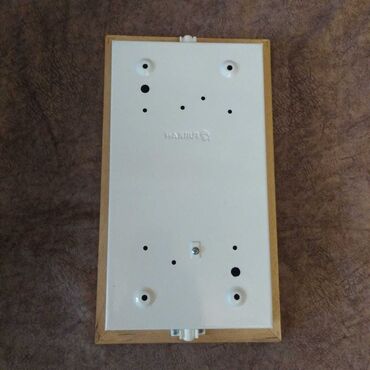 Bra, divar lampaları: Divar lampaları,spotlar,,tək kolbalı-20,üç ədəd spot-18,kvadrat isə-5 — 11