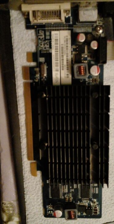 Masaüstü kompüterlər və iş stansiyaları: Masa üstü kompyuter OYQ DDR2 5 qb HDD 400 qb Prosessor İntel — 13