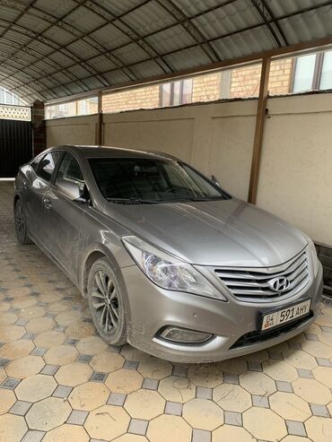 продаю авто мерс: Автомобиль Hyundai Grandeur в сером цвете, год 2011 объем 3 бензин