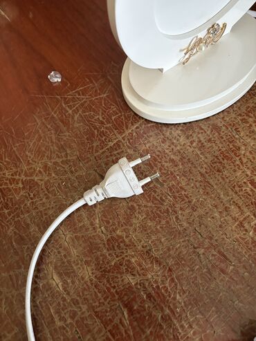 Stol lampaları: Yenidir qəti işlədilməyib altına şəkil qoyulur qoymayada bilərsiz -da lalafo.az — 11 Stol lampaları: Yenidir qəti işlədilməyib altına şəkil qoyulur qoymayada bilərsiz — 11