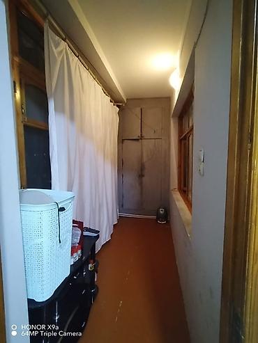 Qonaq otağı dəstləri: Mebel dəsti – klassik üslub Qonaq otağı: - Açıq krem rəngli vitrin — 12