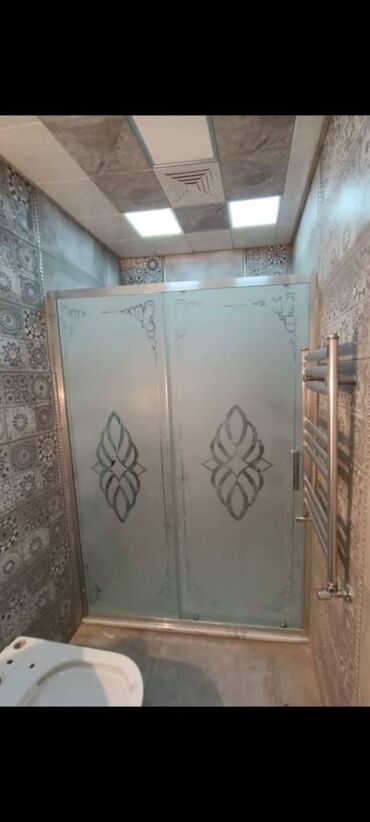 Hamam üçün aksessuarlar: Yeni Arakəsmə, Düzbucaqlı