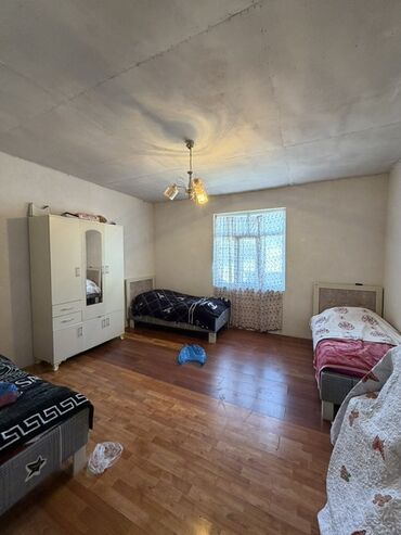 Həyət evləri və villaların satışı: 3 otaqlı, 81 kv. m, Orta təmir — 4