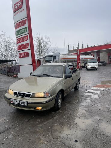 машина рассрочка алам: Daewoo Nexia: 2006 г., 1.5 л, Механика, Бензин, Седан