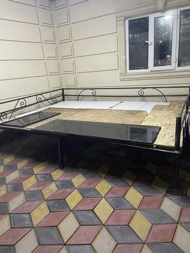 кровать металлическая: Срочно продаю тапчан