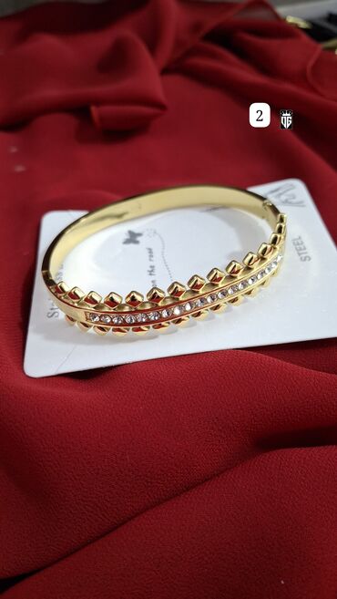 Bilərziklər: Qızılı rəngli, paslanmayan poladdan (STEEL) bəzək bilərziyi. Oval -da lalafo.az — 23 Bilərziklər: Qızılı rəngli, paslanmayan poladdan (STEEL) bəzək bilərziyi. Oval — 23