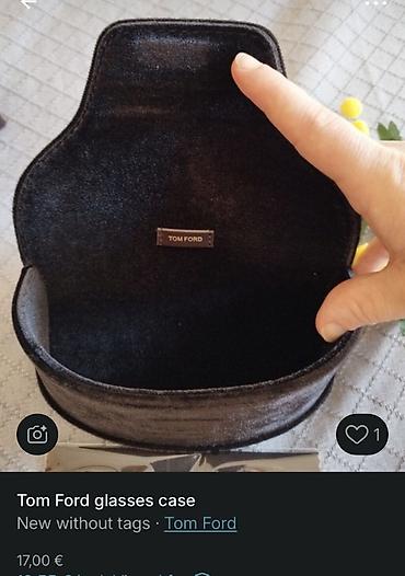 Tom Ford eynək qabı - Brend: Tom Ford - Material: məxməri örtüklü