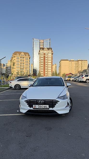 Hyundai Sonata: 2019 г., 2 л, Автомат, Газ, Седан