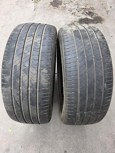 245 65 17: Продам резину 215/45/17 M+S Пара — 1