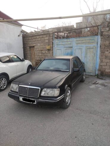 Mercedes-Benz: Mercedes-Benz 260: 2.6 l | 1992 il Sedan