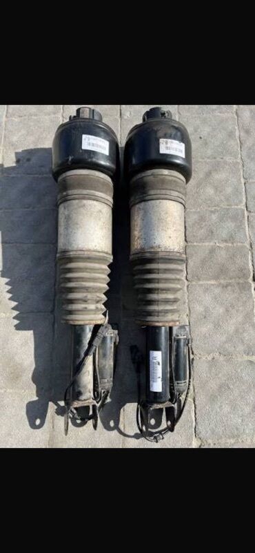 боковая зеркало: Продам запчасти на Mercedes W211: 🔹 Пневма передняя левая — 5500 сом 🔹