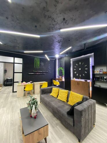 Digər kommersiya daşınmaz əmlakı: Nəsimi rayonu, 28 May metrostansiyasının 2ci çıxışına 5-6 dəqiqə — 4