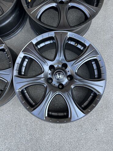 Диски: Литые Диски R 18 Комплект, отверстий - 5, Б/у — 5