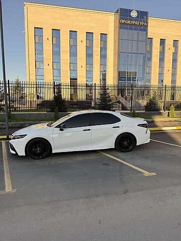 camry 55 exclusive: Toyota Camry: 2022 г., 2.5 л, Автомат, Бензин, Седан — 4