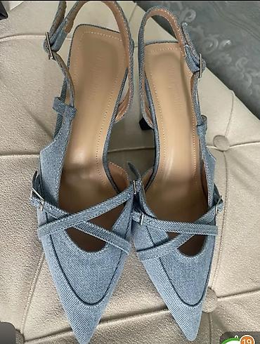 cins donlar instagram: Məhsul: Qadın ayaqqabısı – denim materiallı, nazik dabanlı slingback — 2