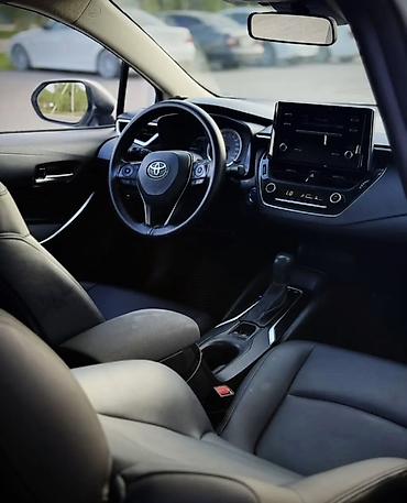 Toyota Corolla: 2020 г., 1.8 л, Автомат, Гибрид, Седан