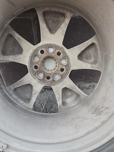 субару р17: Комплект: литой диск Subaru + зимняя шина Maxxis - Диск оригинальный — 2