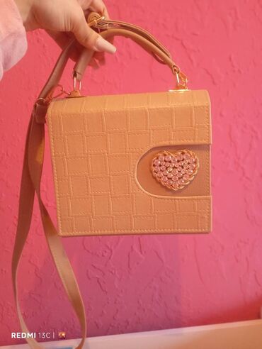 Köynək və bluzalar: 2 ci əl paltarlar var isdiyen vasap yasın — 5