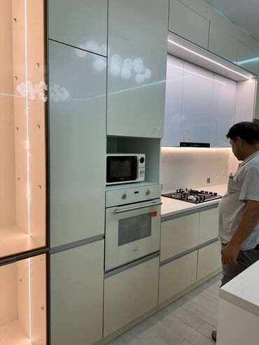 Кухонные гарнитуры: Кухонный гарнитур, Новый, цвет - Белый, ДСП, Бесплатная доставка — 22