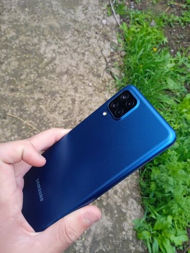 Мобильные телефоны и аксессуары: Samsung Galaxy A12, Б/у, 32 ГБ, цвет - Голубой, В рассрочку, 2 SIM