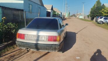 Audi: Audi 80: 1988 г., 1.8 л, Механика, Бензин, Седан