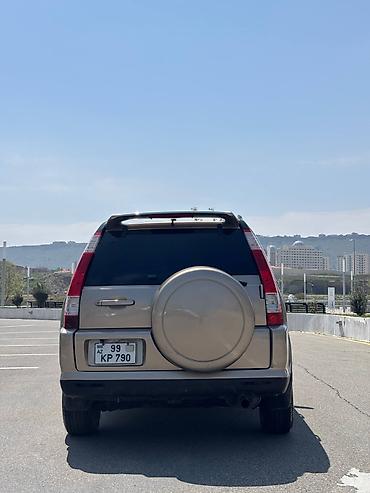 man sat: Honda CR-V: 2.4 l | 2005 il Ofrouder/SUV — 4