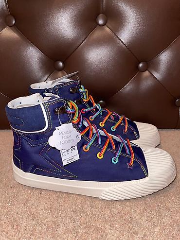 Детская обувь: Next детская обувь. Хаки сандали. Размер: 26.5/28/34.5р. Цена — 19