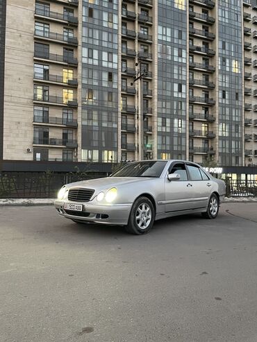 на фит 2: Mercedes-Benz E 320: 2000 г., 3.2 л, Автомат, Бензин, Кроссовер