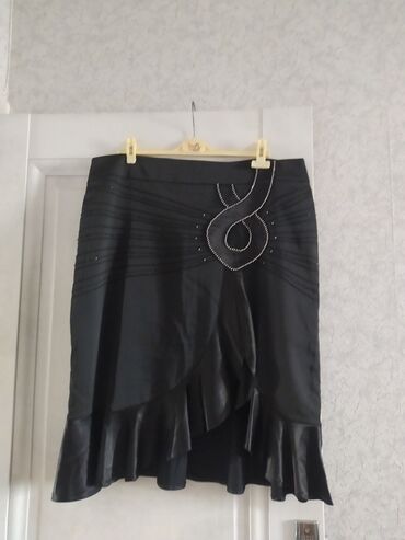 Ətəklər: Her ölcude maraqlı yübkalar. Şekillerde normal görünmeye bilər ancaq — 7