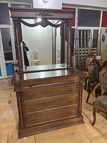 Yataq otağı dəstləri: Klassik üslubda yataq otağı dəsti Tərkibi: - Geniş iki nəfərlik — 17