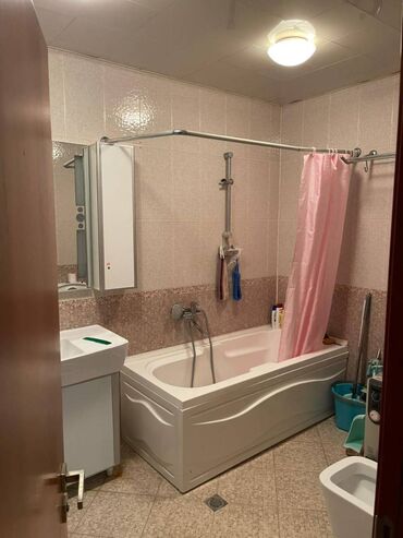 Yeni tikili: 7-ci mikrorayon, 2 otaqlı, Yeni tikili, m. Azadlıq Prospekti, 82 kv. m -da lalafo.az — 10 Yeni tikili: 7-ci mikrorayon, 2 otaqlı, Yeni tikili, m. Azadlıq Prospekti, 82 kv. m — 10