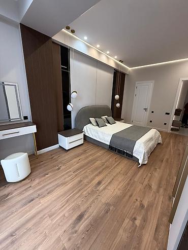 Продажа квартир: 3 комнаты, 120 м² — 8