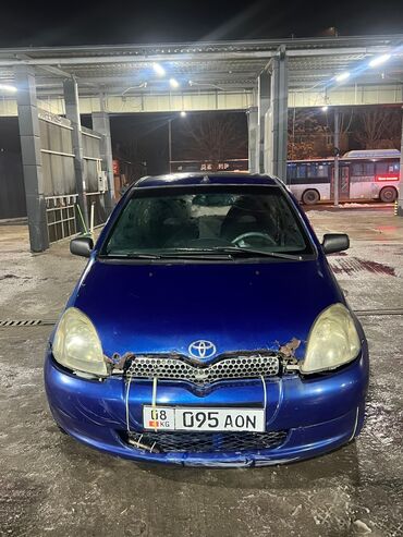 Toyota: Toyota Yaris: 2003 г., 1.3 л, Механика, Бензин, Хэтчбэк