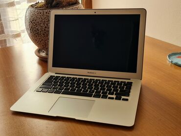 Apple MacBook: İşlənmiş Apple MacBook, 13.3 ", Intel Core i5, 256 GB — 2