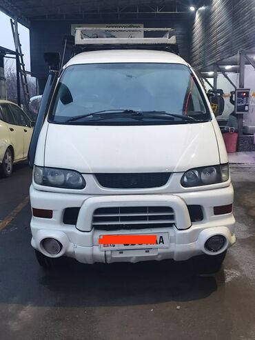 делик: Mitsubishi Delica: 2003 г., 3 л, Автомат, Газ, Жол тандабас