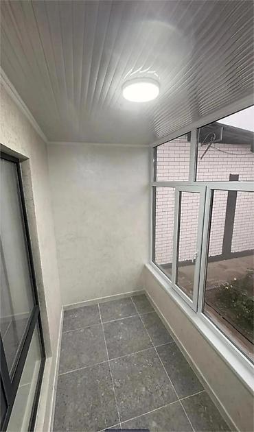 Продажа коттеджей и домов: 🏡 Продаётся 2-х этажный дом 📍Район : Ак-Орго ж/м 📌Расположение  — 3